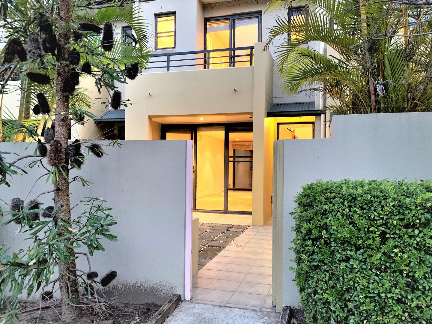 3/2 Armstrong Street, Willoughby Property History & Address Research