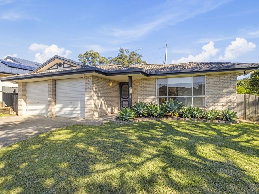 3 bedrooms House in 5 Crystal Drive SAPPHIRE BEACH NSW, 2450