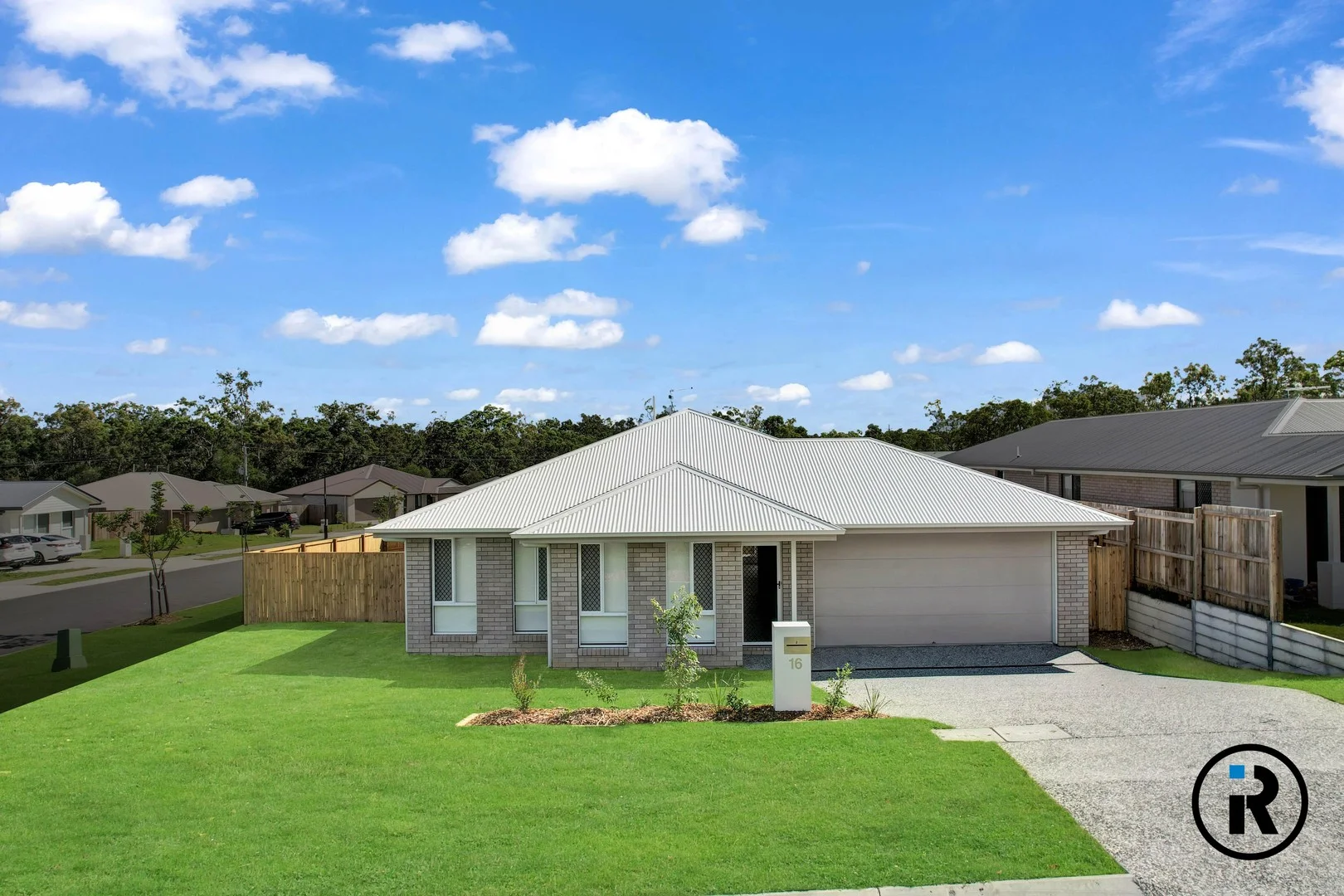 16 Loch Way, Brassall QLD 4305