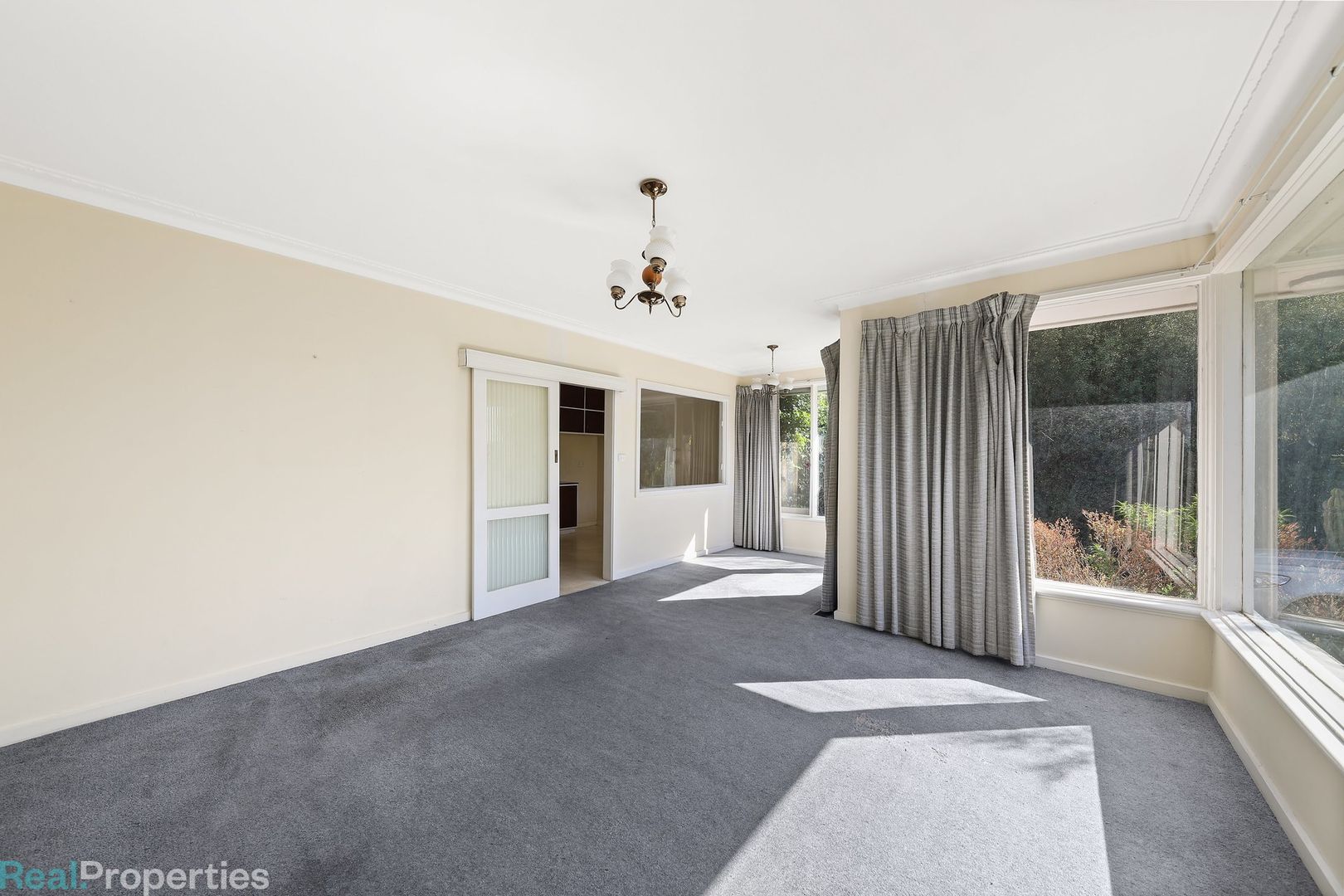 98 Ferntree Gully Road, Oakleigh East VIC 3166, Image 2