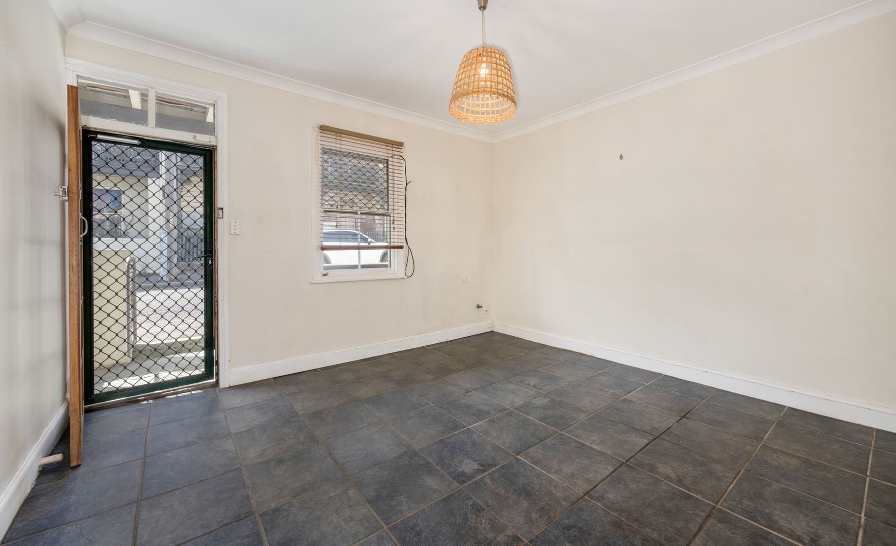 116 Railway Street, Cooks Hill NSW 2300, Image 2