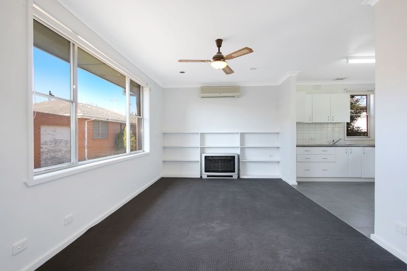 2/5 Perth Street, Benalla VIC 3672, Image 2