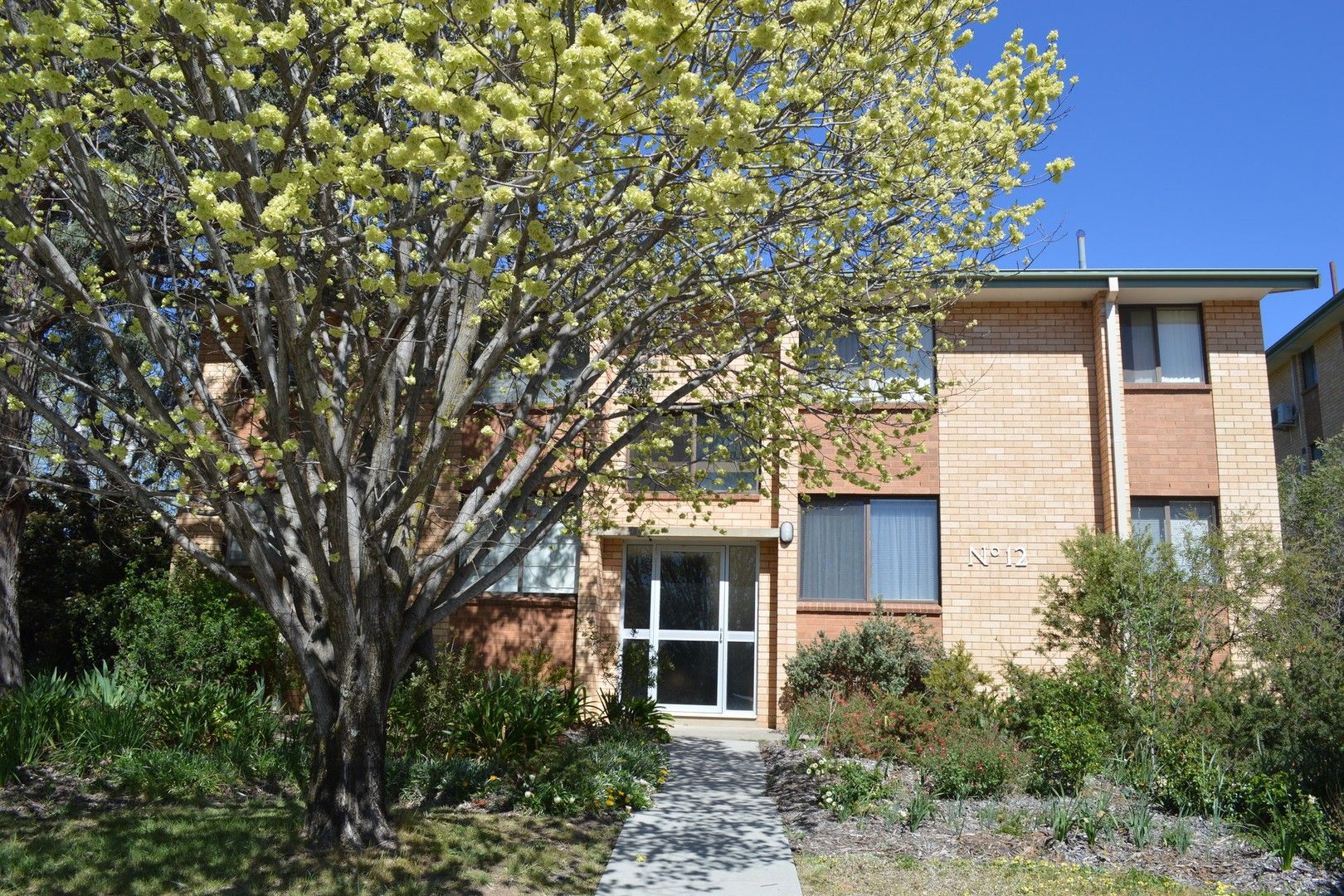 2/12 Walsh Place, Curtin ACT 2605