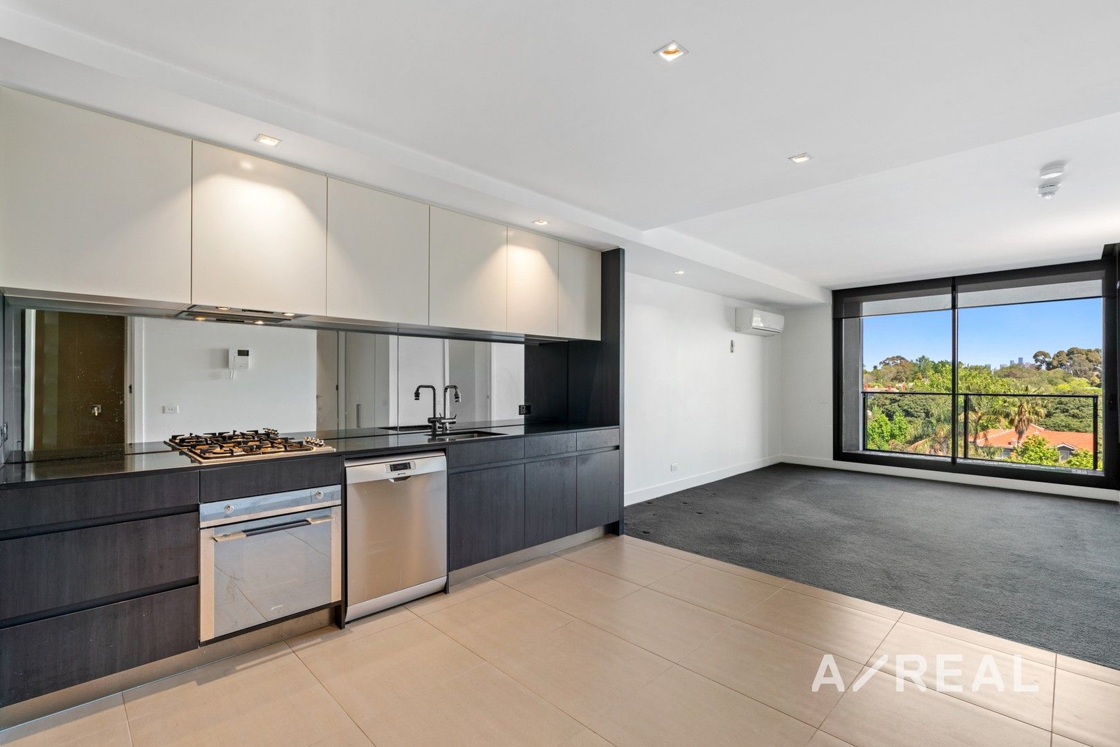 2 bedrooms Apartment / Unit / Flat in 409/862 Glenferrie Road HAWTHORN VIC, 3122