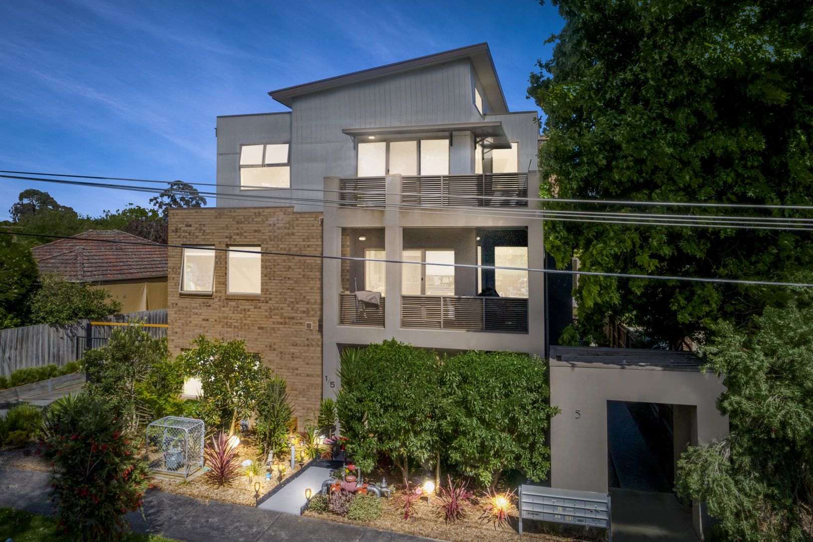 2/5 View Road, Bayswater VIC 3153, Image 1