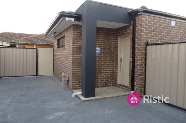 2/207 Darebin Drive, Lalor VIC 3075, Image 0