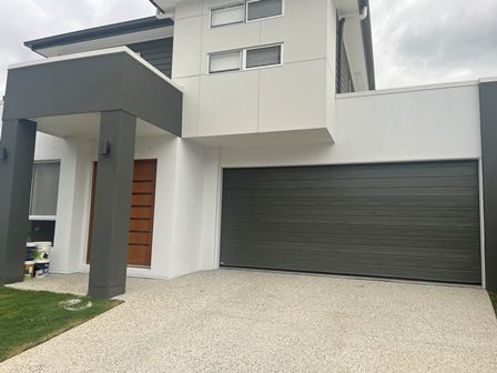 4 bedrooms House in 5/10 Malibu LAWNTON QLD, 4501