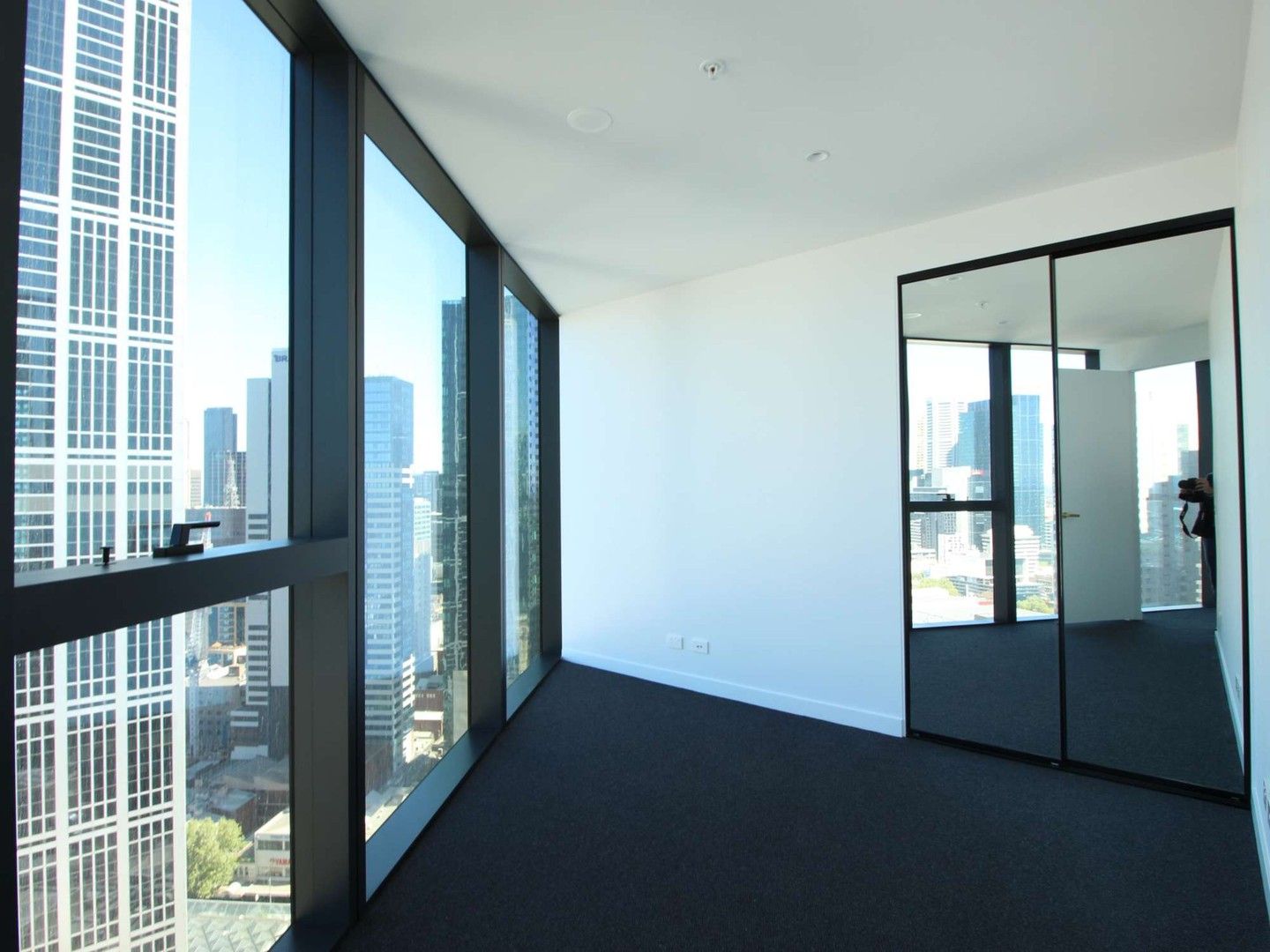 2 bedrooms Apartment / Unit / Flat in 2909/228 La Trobe Street MELBOURNE VIC, 3000
