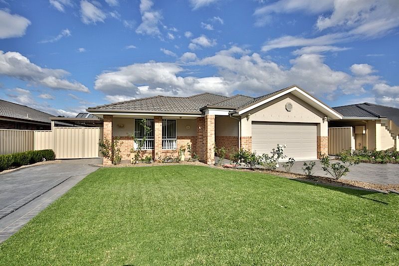 10 Whitewood Street, Worrigee NSW 2540, Image 0