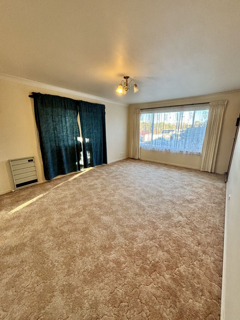 4 //1 John Street, Uralla NSW 2358 Apartment For Rent 260 Domain