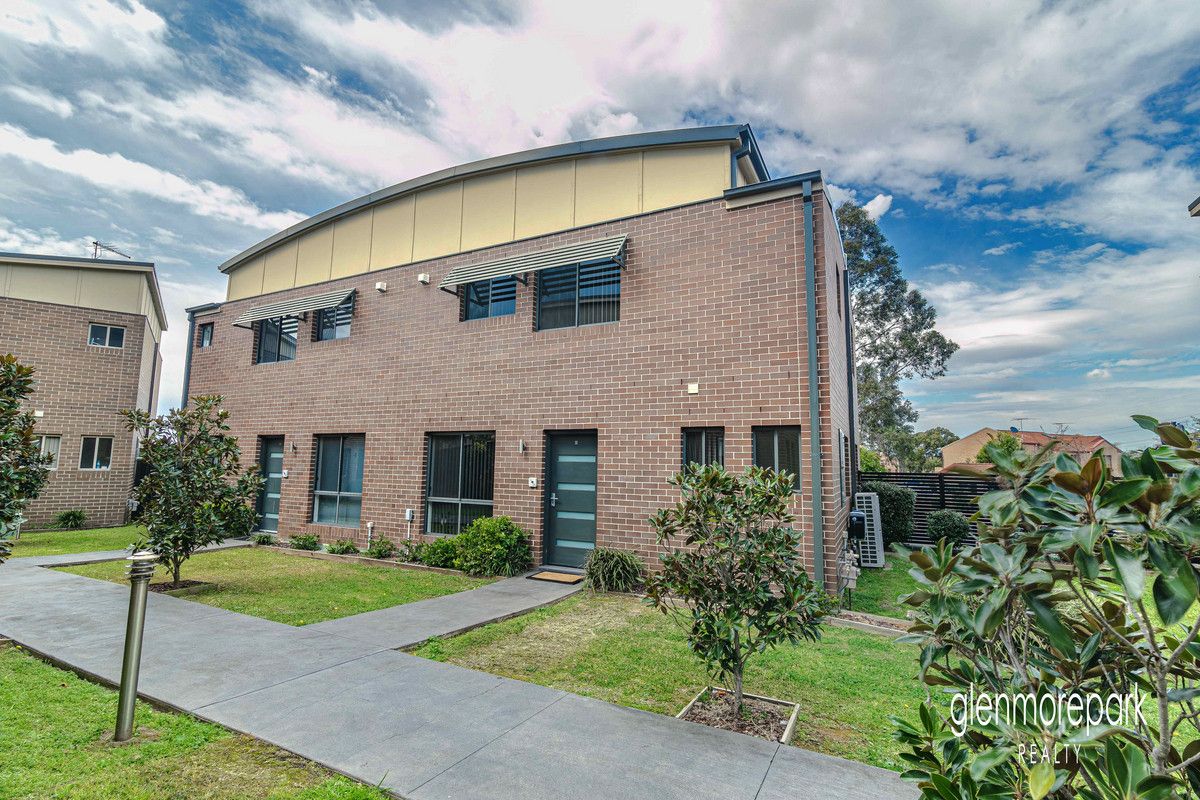 3 bedrooms Townhouse in 11/400 Glenmore Parkway GLENMORE PARK NSW, 2745