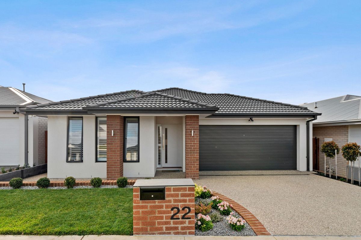 4 bedrooms House in 22 Whiteley Street MOUNT DUNEED VIC, 3217