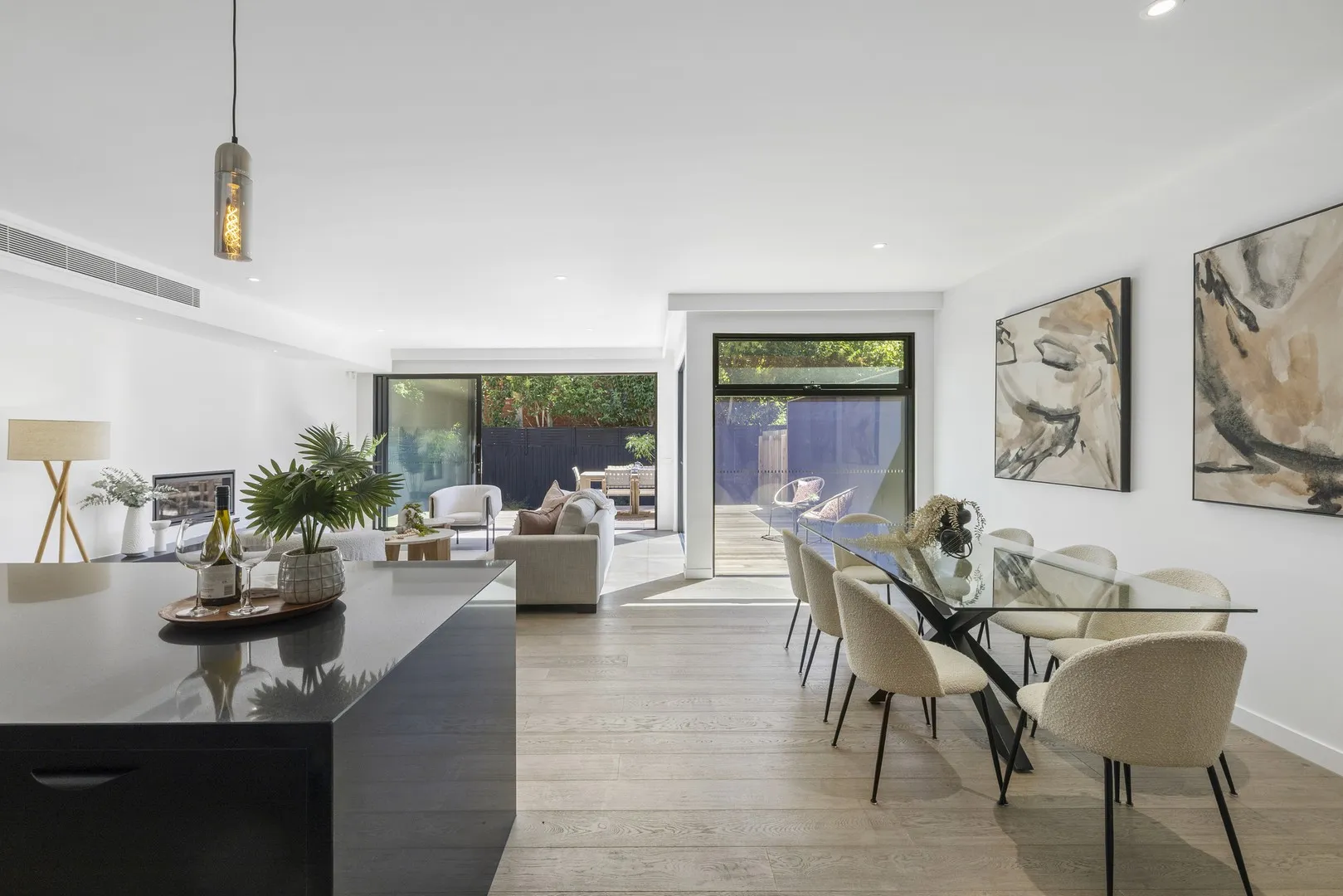 Easy Living Luxe in the Landcox Park Precinct - A MUST INSPECT!