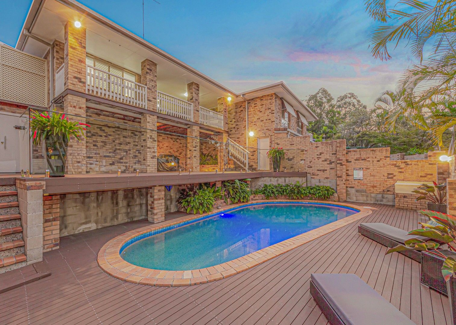 2 Rob Roy Court Highland Park QLD 4211 Domain