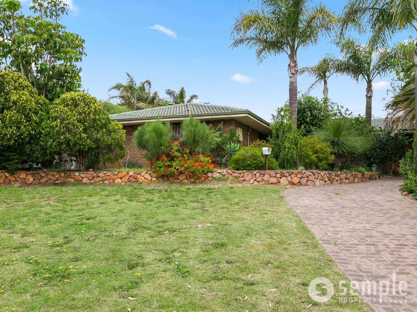 13 Banksia Place, Yangebup WA 6164, Image 0