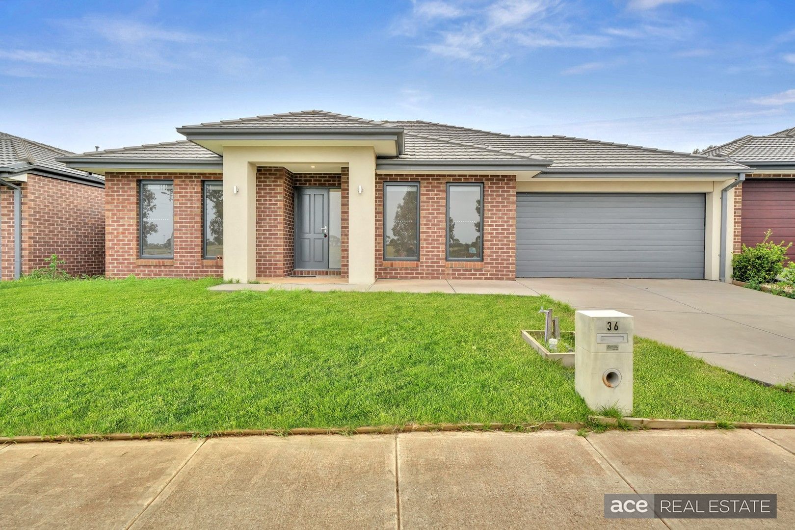 4 bedrooms House in 36 Terminus Street TARNEIT VIC, 3029