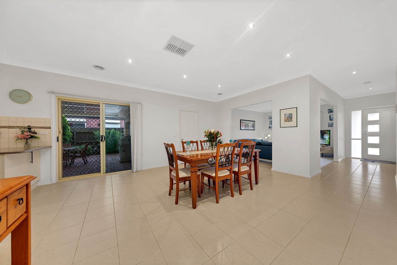 1 Lister Street, South Morang VIC 3752, Image 2