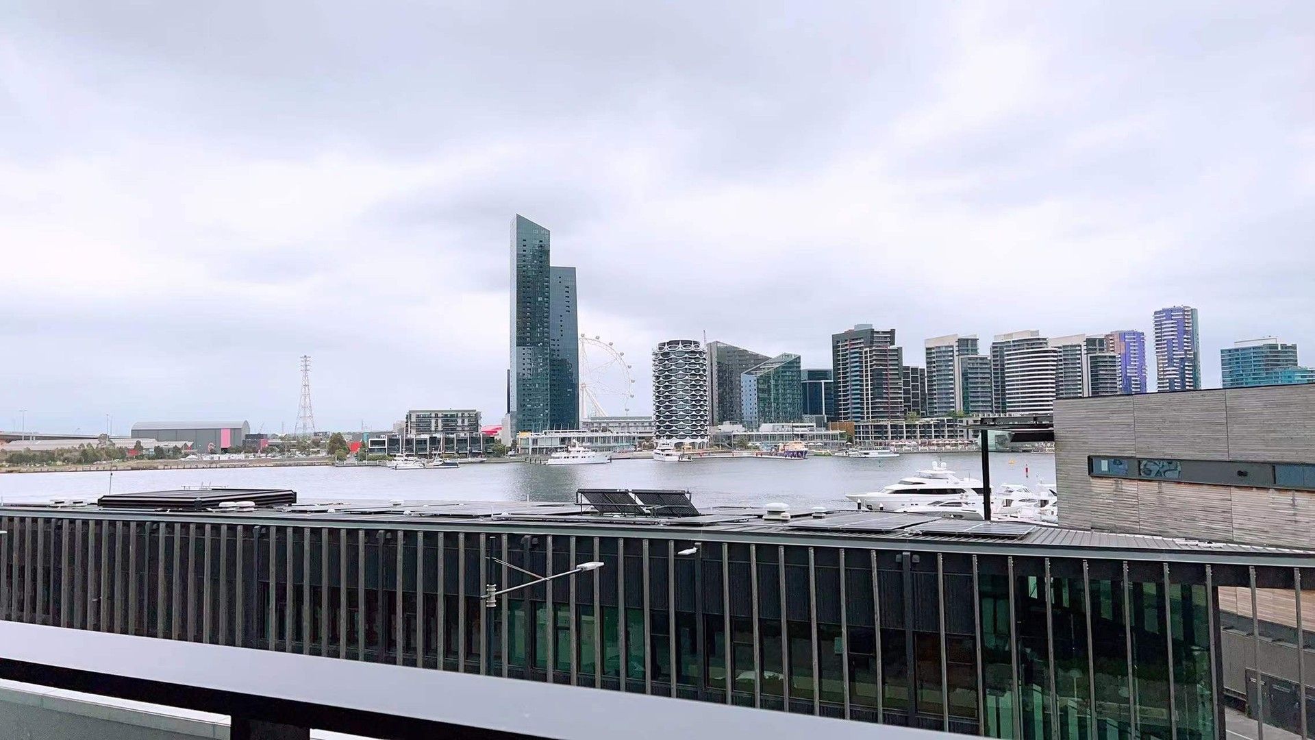 3 bedrooms Townhouse in Contact Agent Collins Street DOCKLANDS VIC, 3008