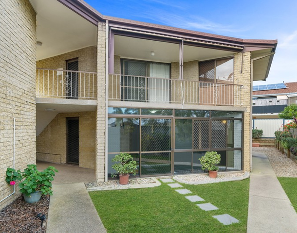 2/96 Oxley Avenue, Woody Point QLD 4019