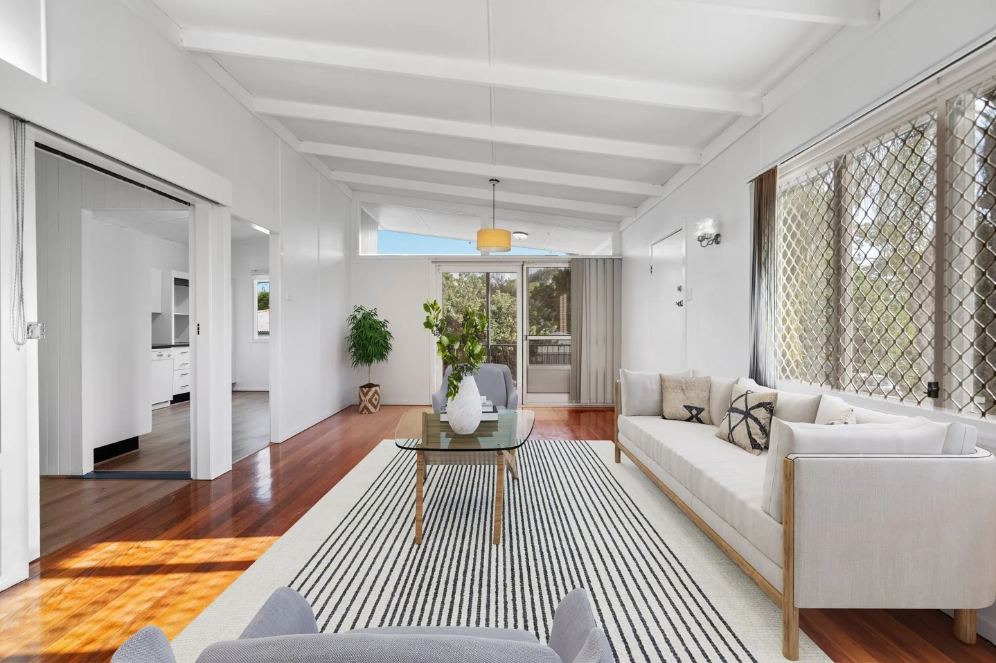 6 Lauriston Street, Eastern Heights QLD 4305