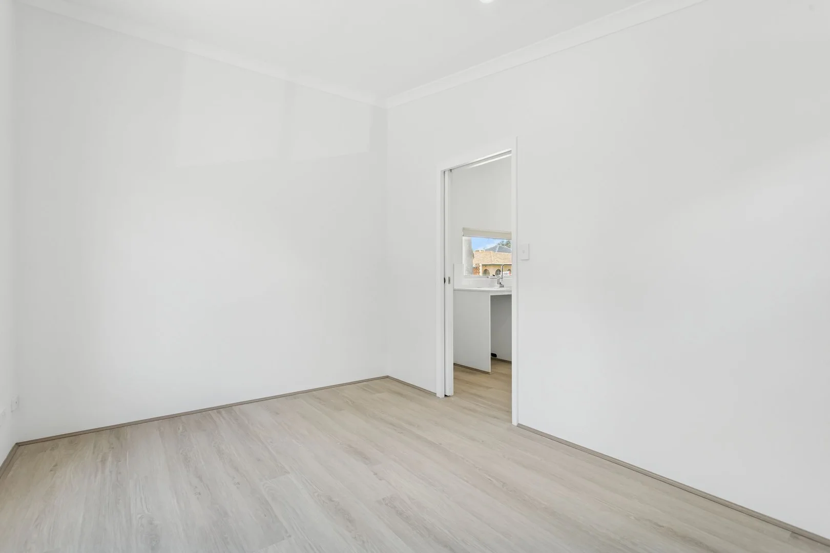 Additional image 11 of 43 Barnsley Street, Queens Park WA 6107