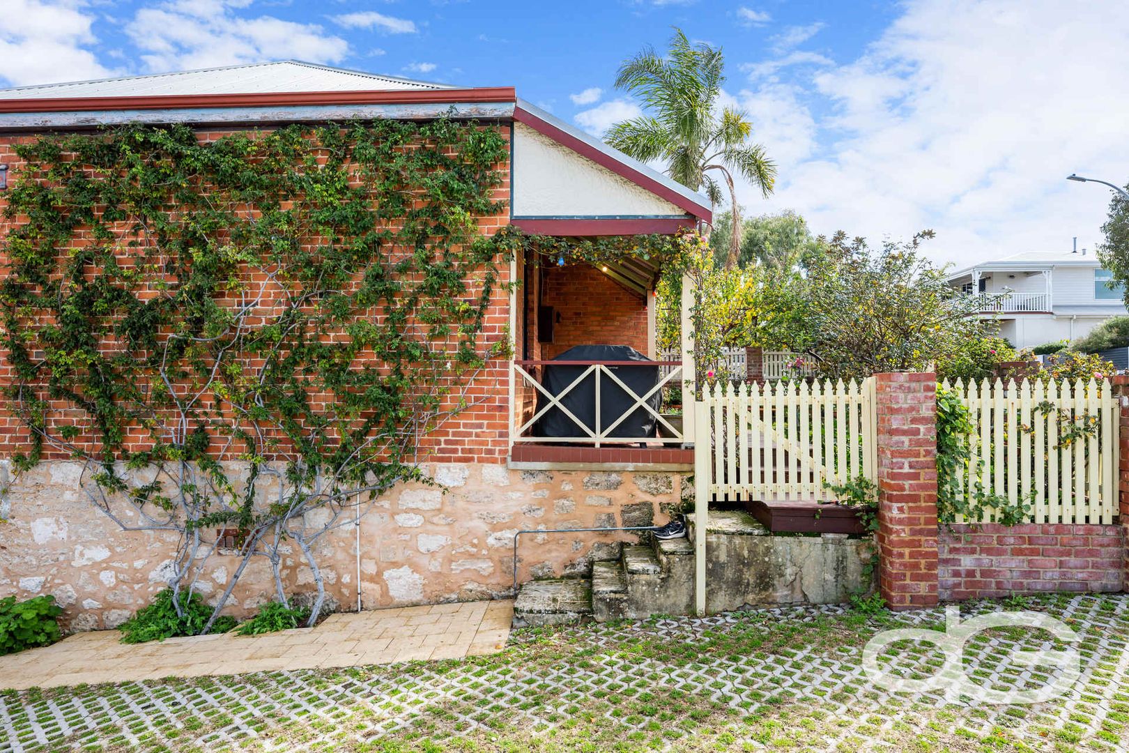 5 Dorothy Street, Fremantle WA 6160 Domain