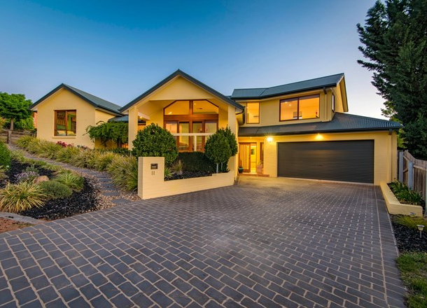 11 Breen Place, Jerrabomberra NSW 2619