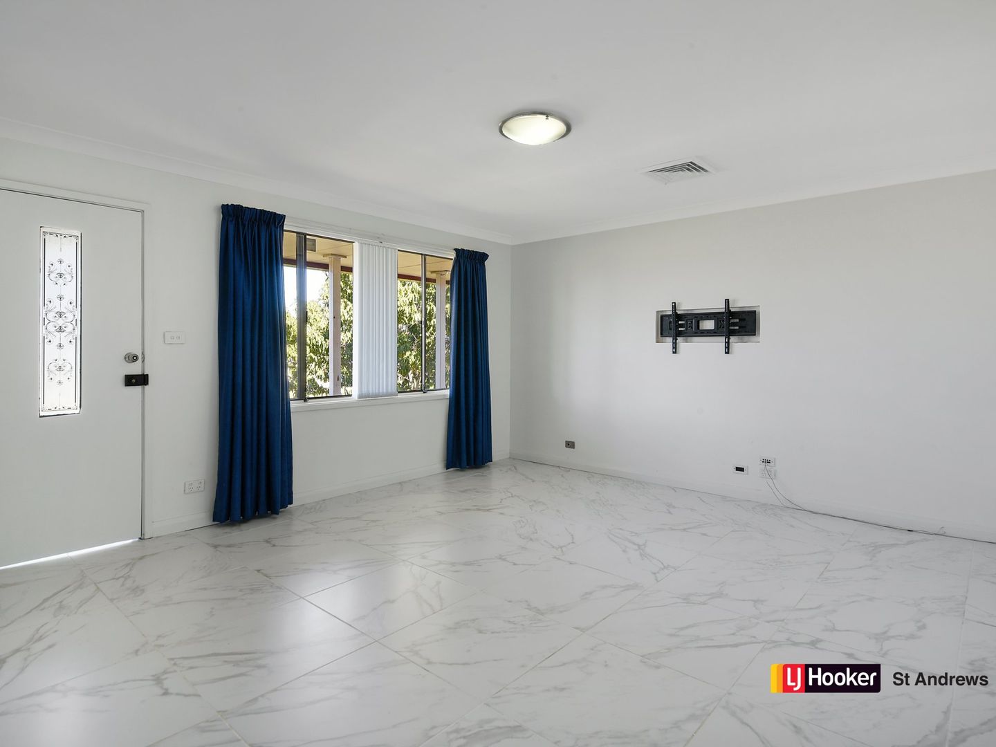 54 Stromeferry Crescent, St Andrews NSW 2566, Image 1