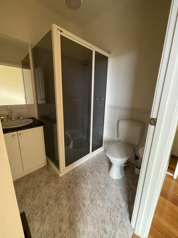 Additional image 8 of 2/33 Lanark Street, Clayton South VIC 3169