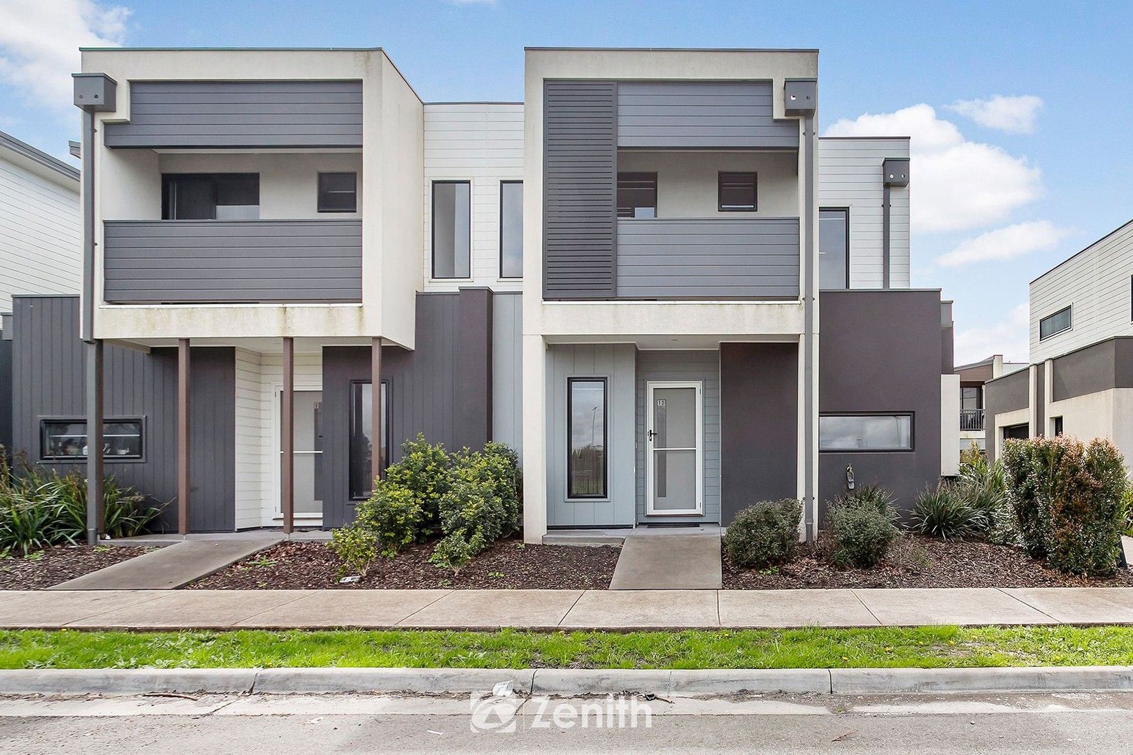 10 Ollie Place, Cranbourne East VIC 3977, Image 0