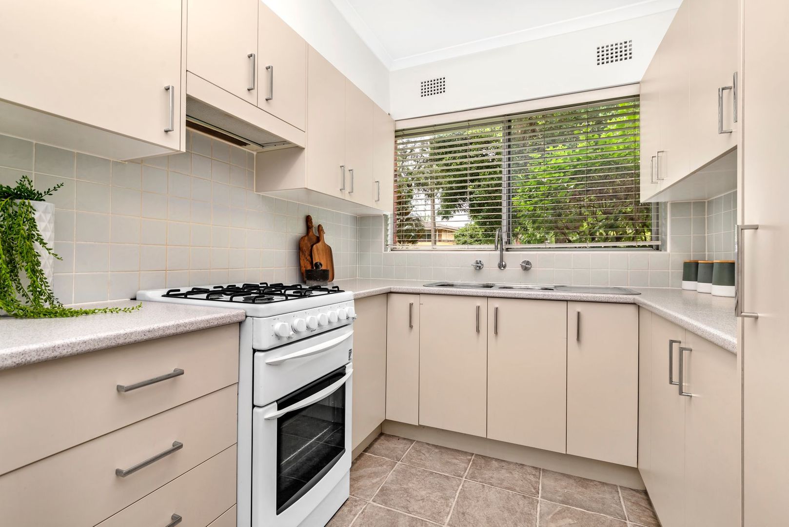 2/111 Burns Bay Road, Lane Cove NSW 2066, Image 2