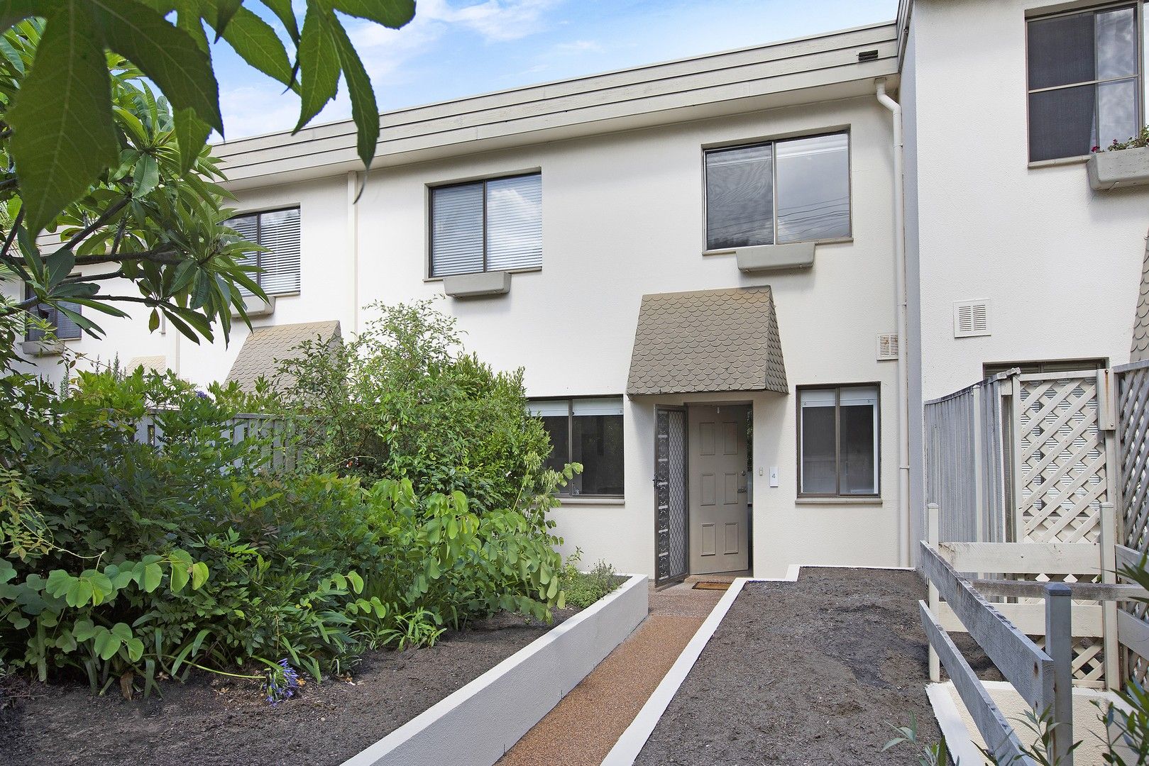 3 bedrooms Apartment / Unit / Flat in 4/15 Belmont Avenue WOLLSTONECRAFT NSW, 2065