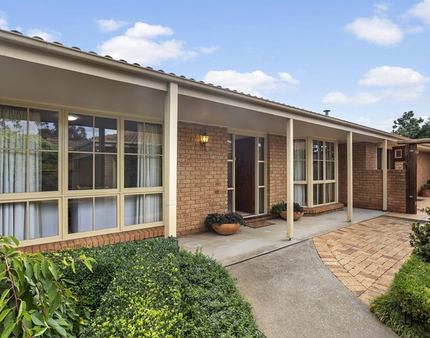 32 Cossington Smith Crescent, Lyneham ACT 2602