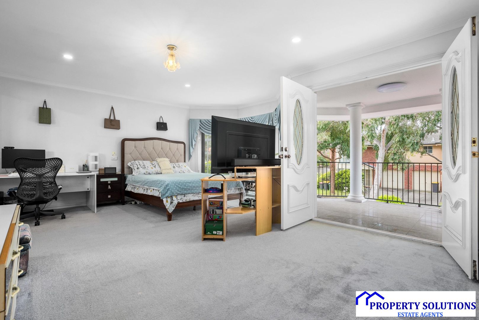 39 Kierens Way, Chadstone VIC 3148, Image 2