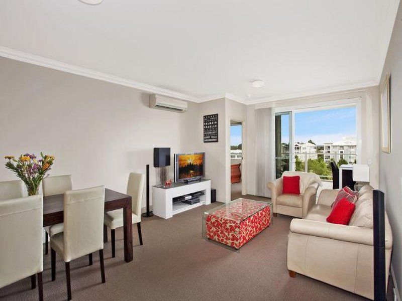 62/68 Village Drive, Breakfast Point NSW 2137, Image 2