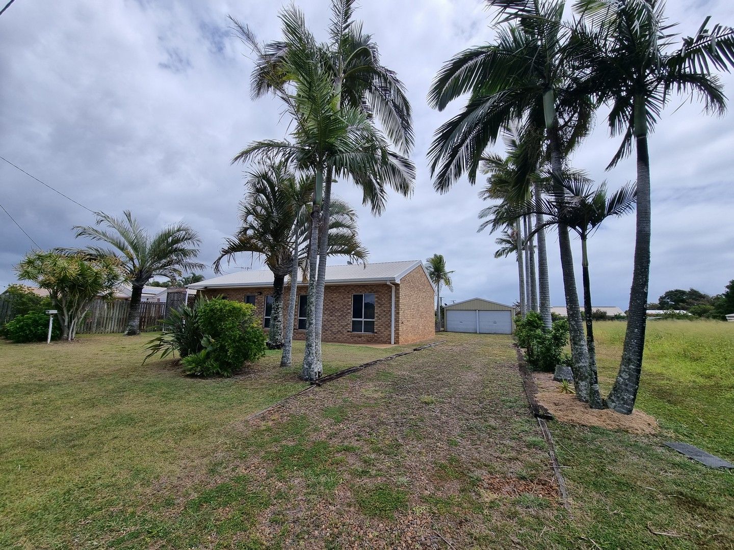 3 bedrooms House in 12 Dante Street BURNETT HEADS QLD, 4670