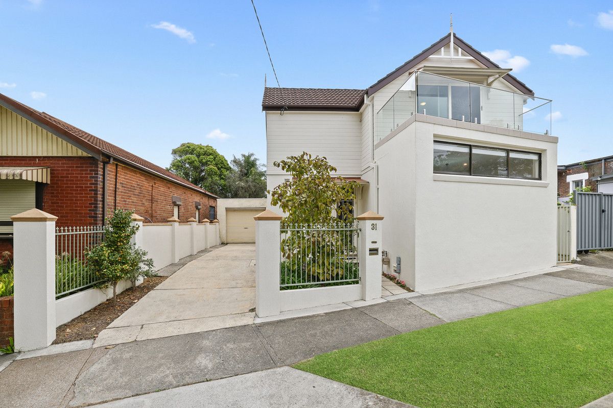 31 Hampton Street, Croydon Park NSW 2133, Image 0