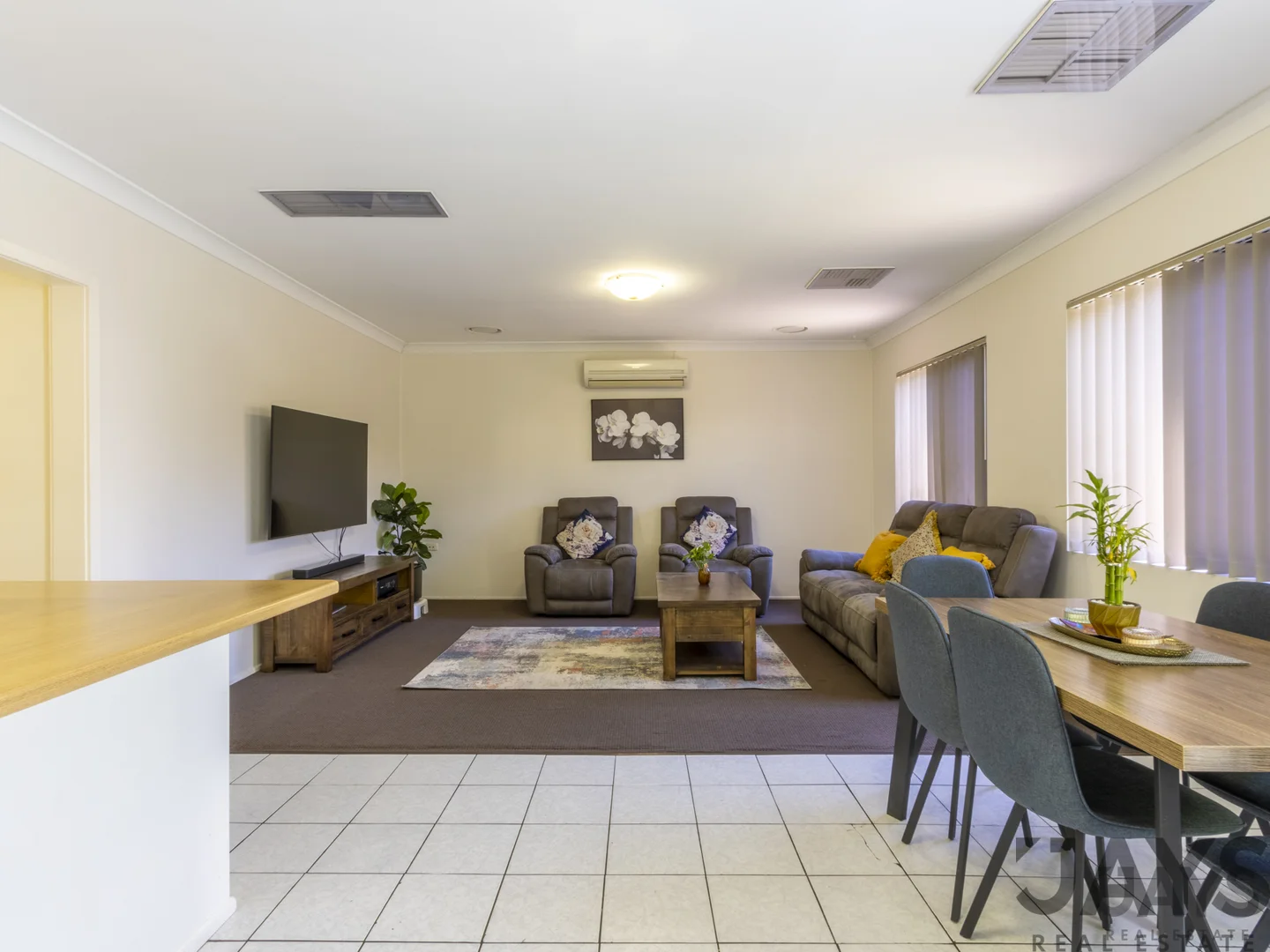 Additional image 8 of 9 Beverly Lane, Mount Isa QLD 4825