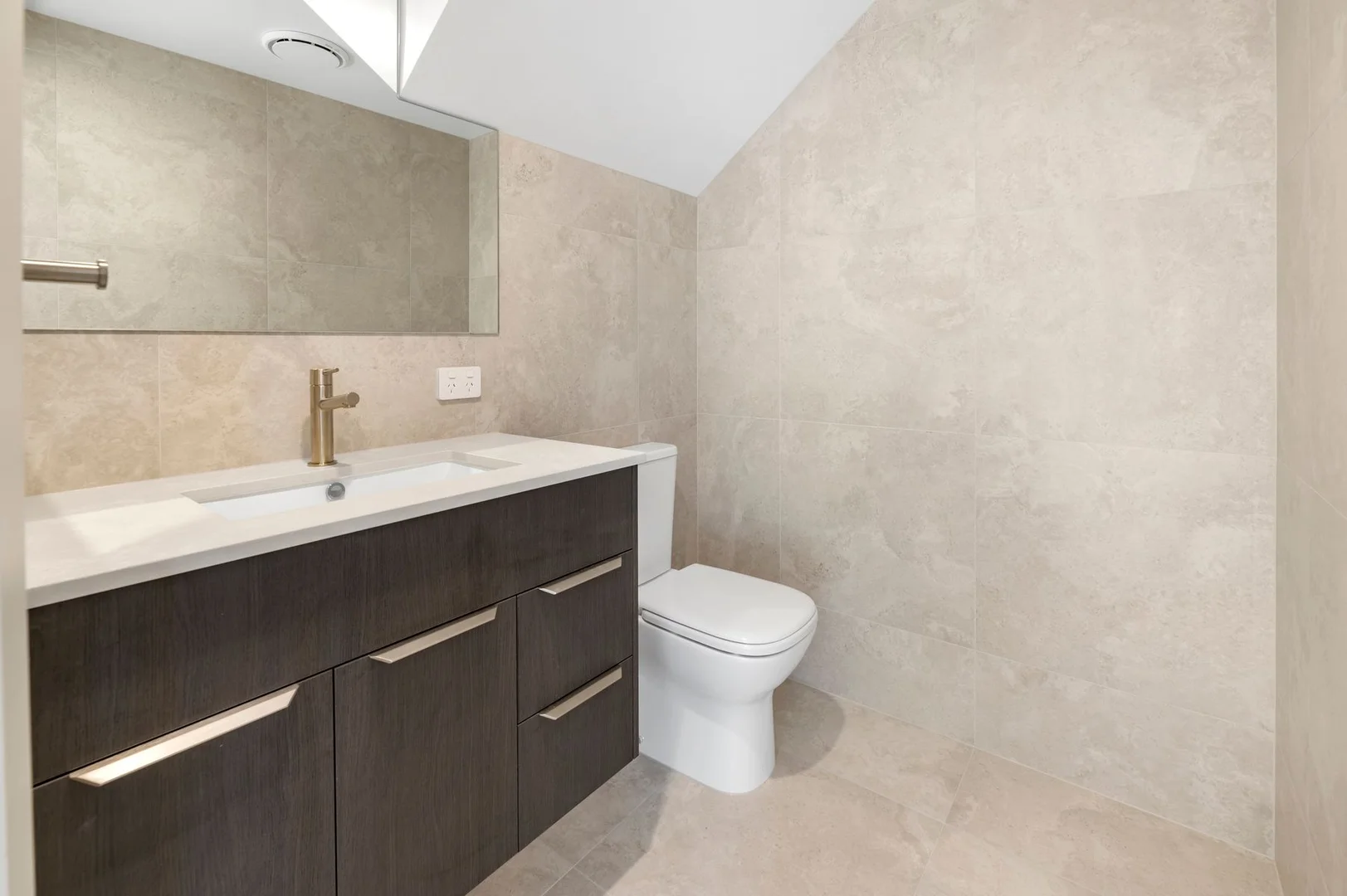 Additional image 8 of 1/31 Nankeen Avenue, Paradise Point QLD 4216