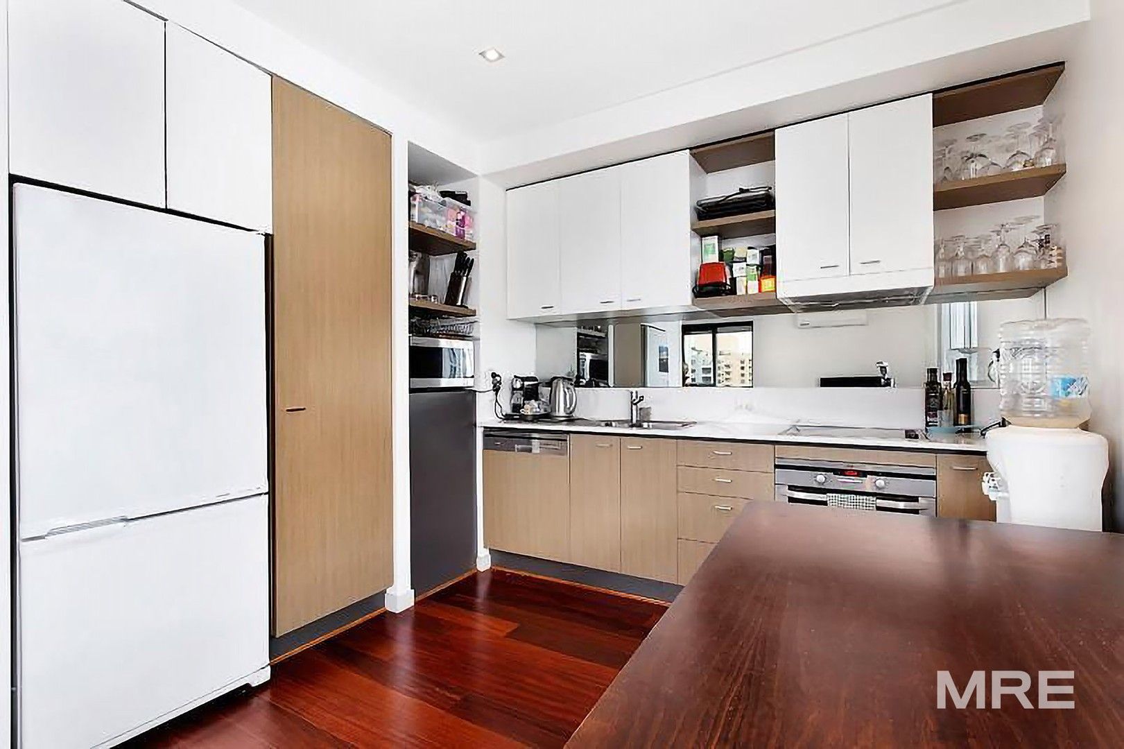 2 bedrooms Apartment / Unit / Flat in 1006/12 Yarra Street SOUTH YARRA VIC, 3141