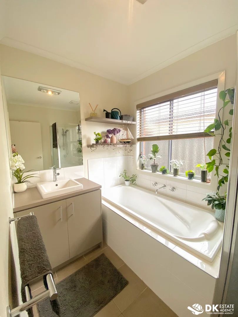 52 Kellerman Drive, Point Cook VIC 3030 - House For Rent | Domain