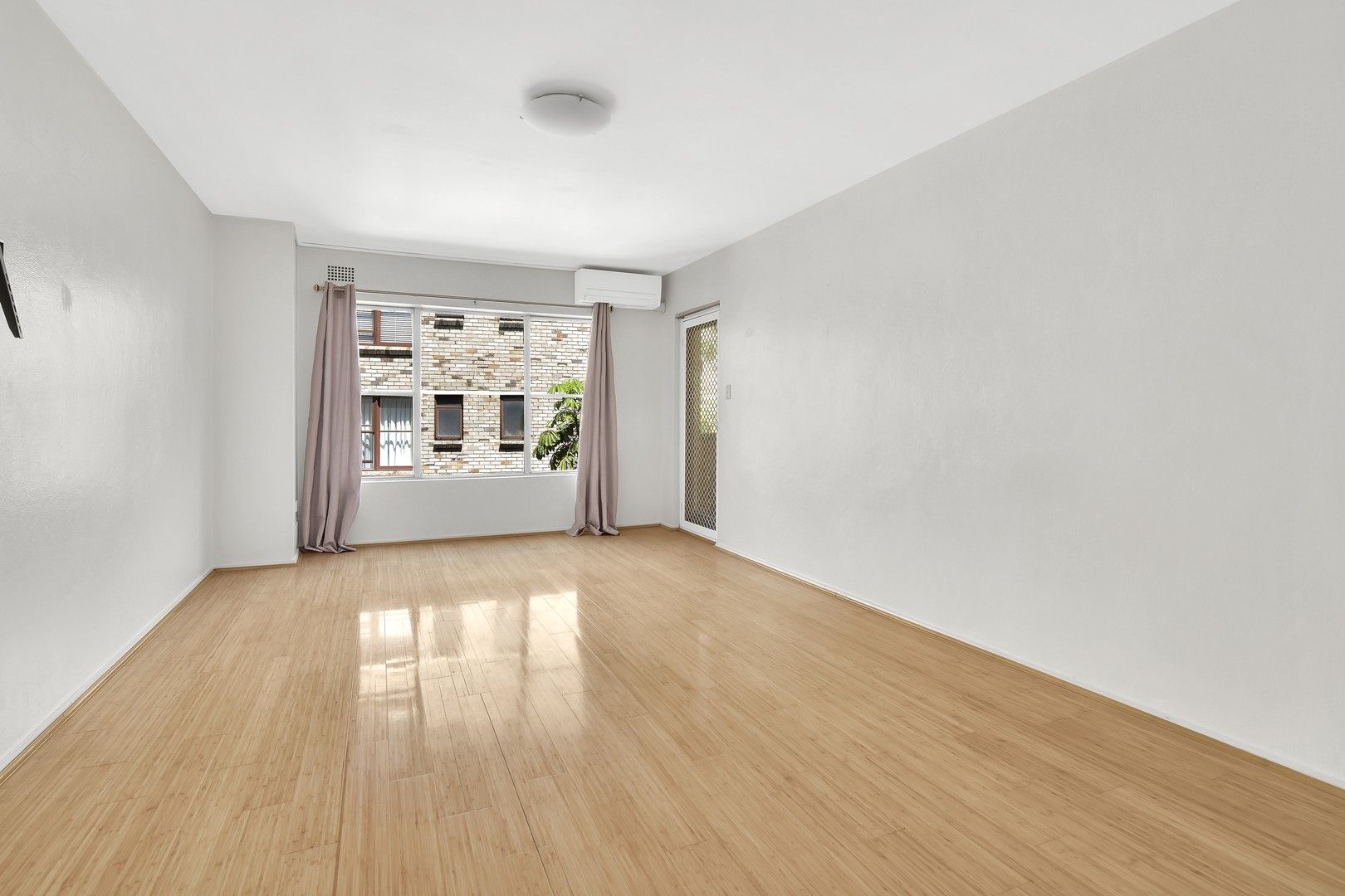 2 bedrooms Apartment / Unit / Flat in 4/282 Pacific Highway GREENWICH NSW, 2065