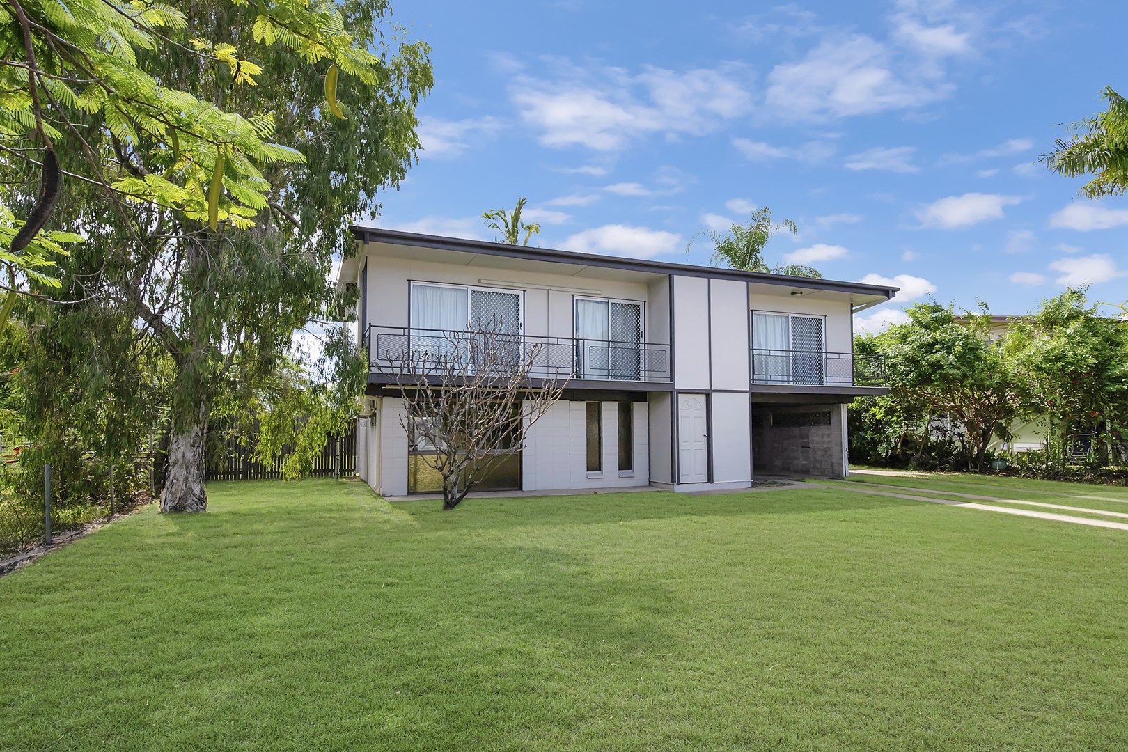 32 Davies Street, Mount Louisa QLD 4814, Image 0