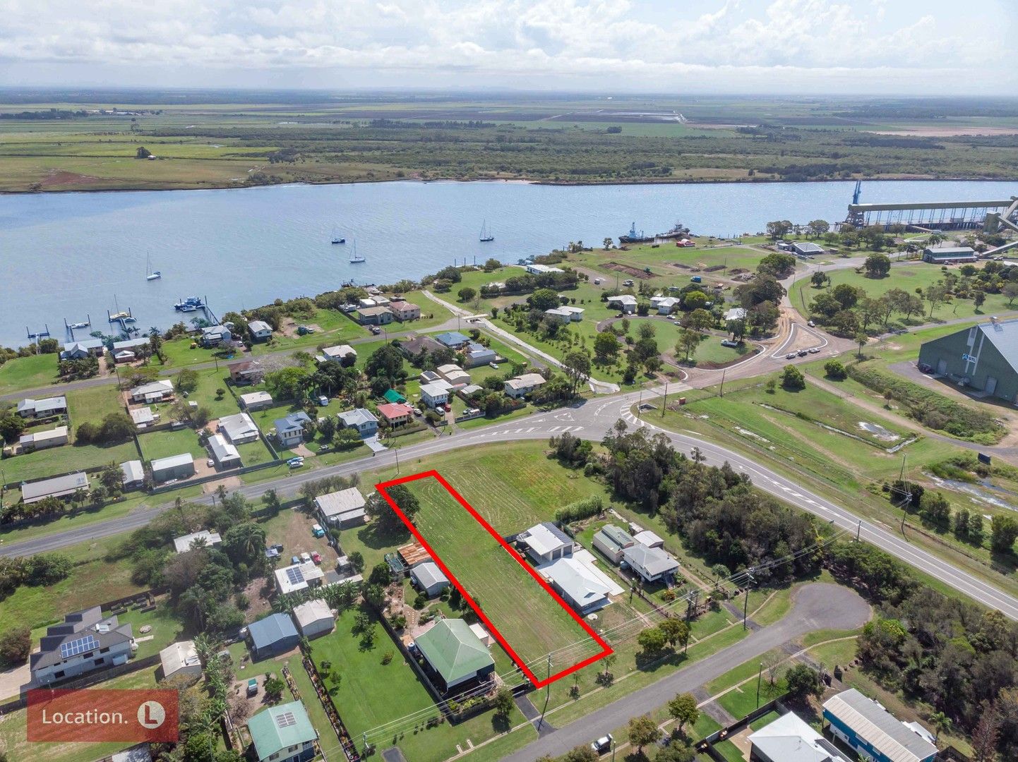 7 Powers St, Burnett Heads QLD 4670, Image 0