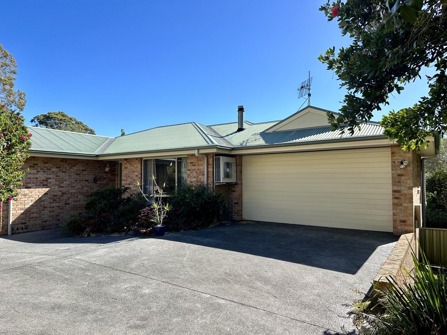 3 bedrooms House in 53 Hillside Parade ELIZABETH BEACH NSW, 2428