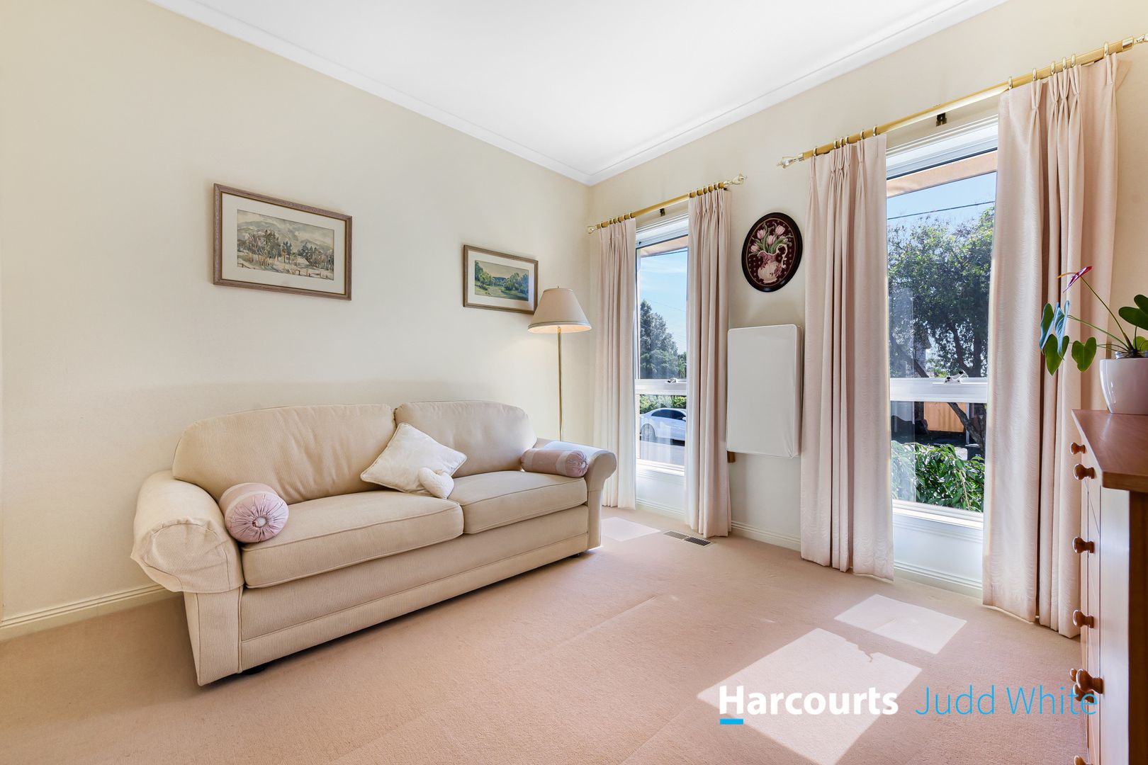 22 Burramine Road, Glen Waverley VIC 3150, Image 2