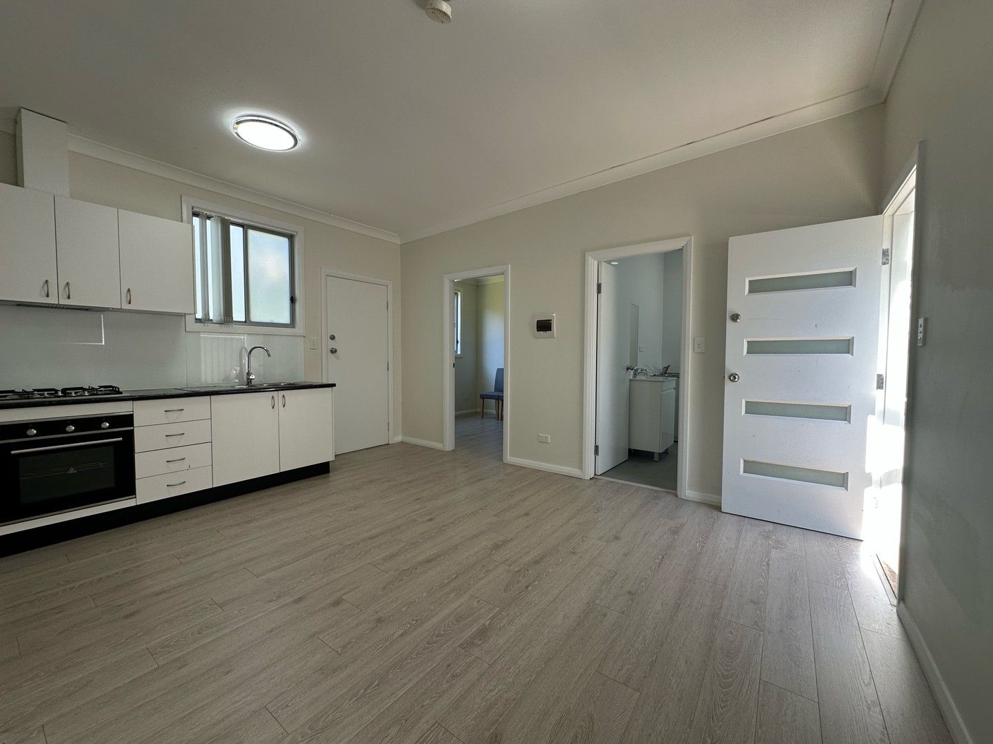 2 bedrooms House in 370A Kissing Point Road ERMINGTON NSW, 2115