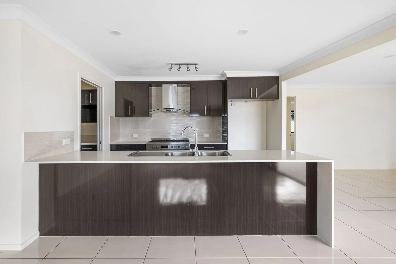 Additional image 10 of 33 Hooper Street, Birkdale QLD 4159