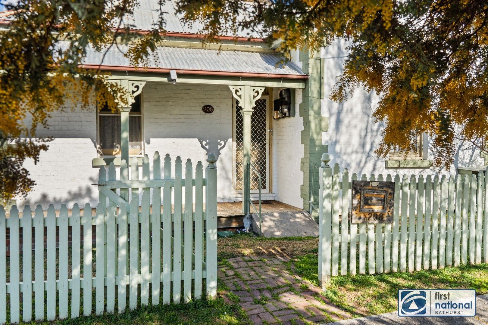 3 bedrooms House in 208 Seymour Street BATHURST NSW, 2795