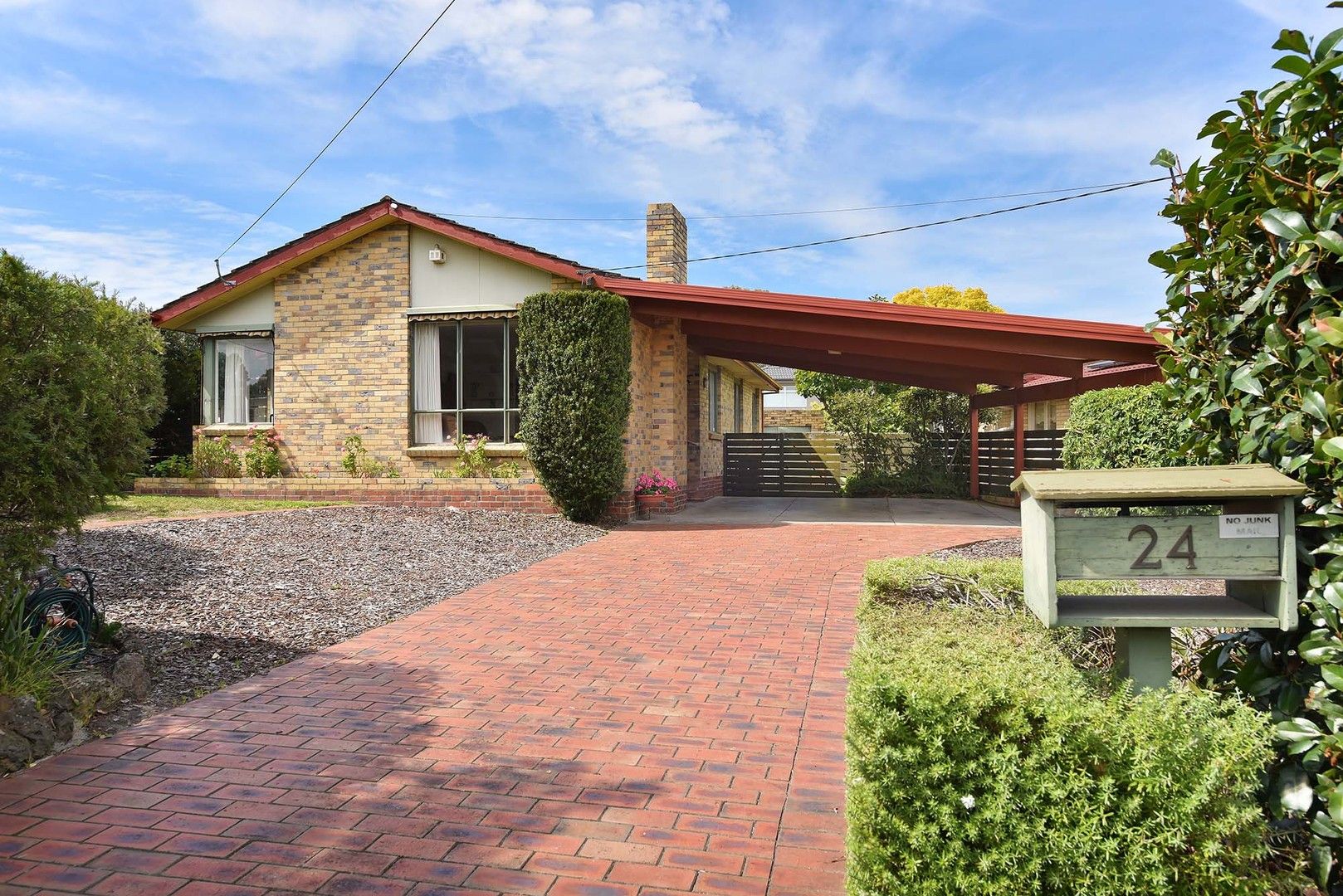 24 Olive Avenue, Mount Waverley VIC 3149, Image 0